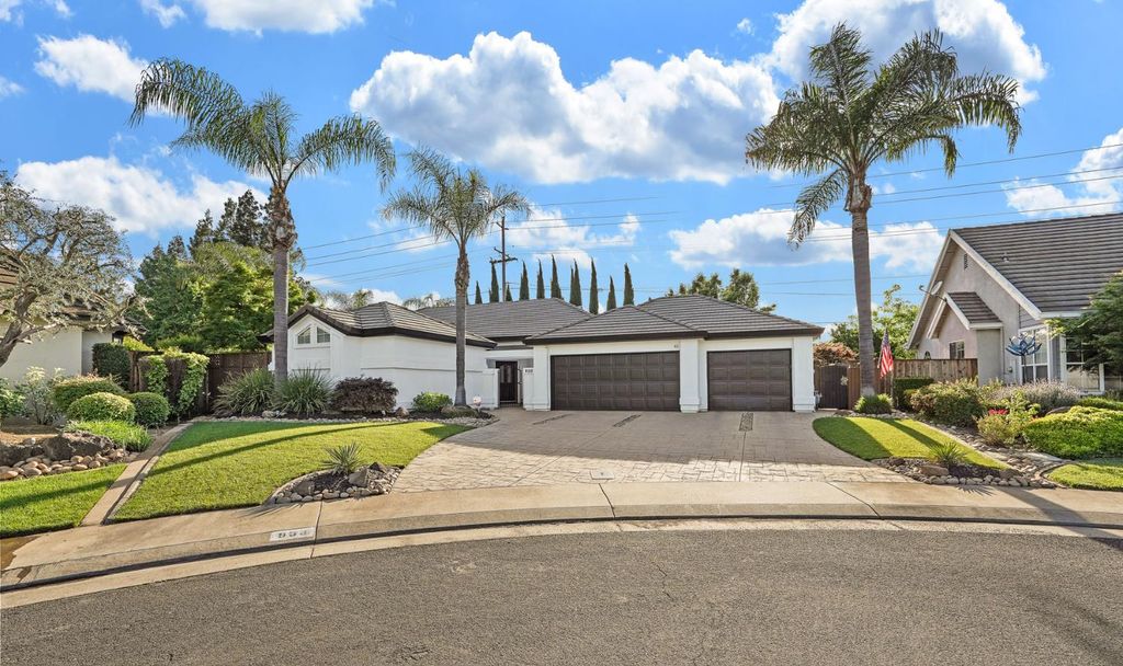 950 Cologne Ct, Lodi, CA 95242