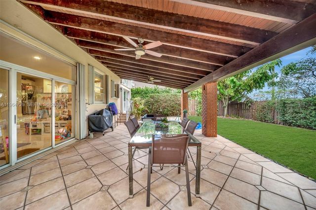 10880 NW 58th Ter, Doral, FL 33178