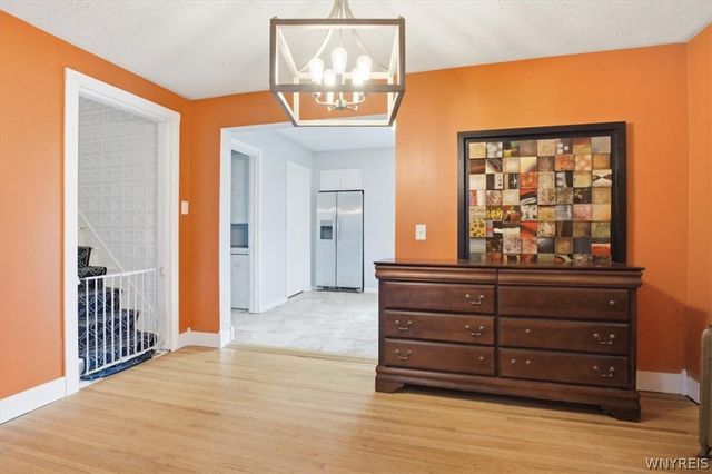 9918 Cayuga Drive, Niagara Falls, NY 14304