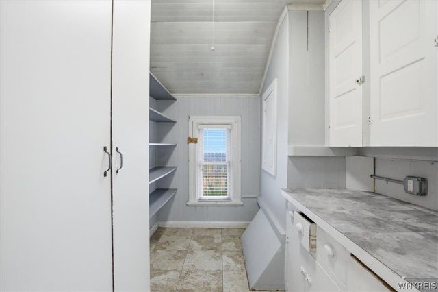 9918 Cayuga Drive, Niagara Falls, NY 14304