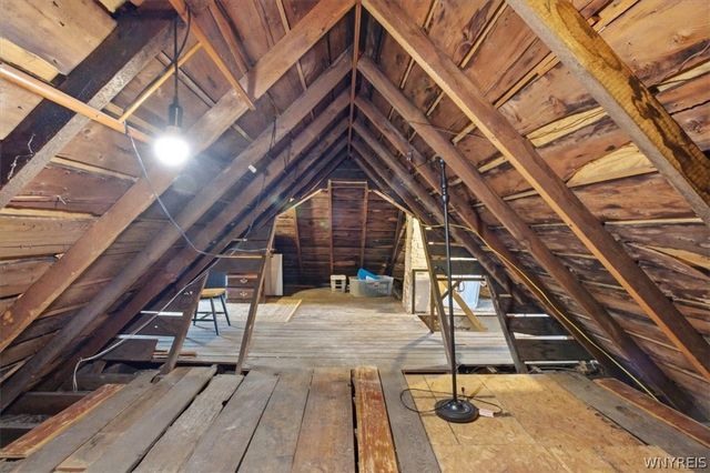 9918 Cayuga Drive, Niagara Falls, NY 14304