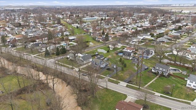 9918 Cayuga Drive, Niagara Falls, NY 14304