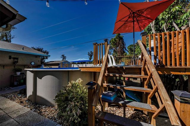 8037 POWDER HORN CIRCLE, Largo, FL 33773