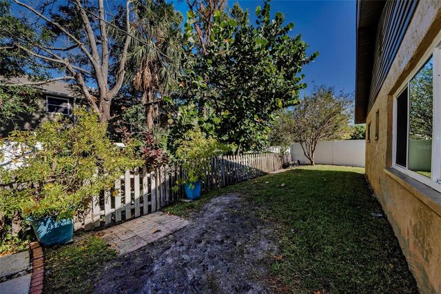 8037 POWDER HORN CIRCLE, Largo, FL 33773