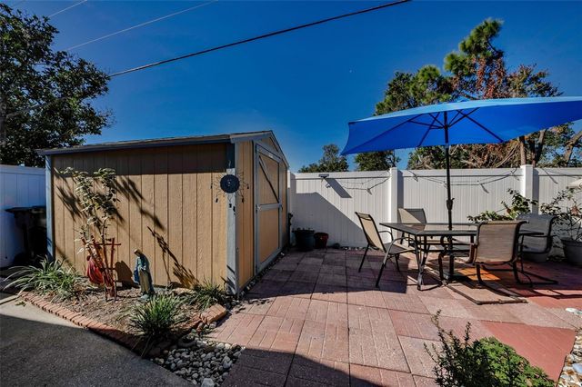 8037 POWDER HORN CIRCLE, Largo, FL 33773