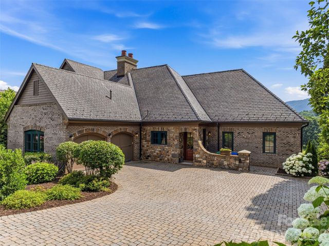 9 Linkside Court, Arden, NC 28704