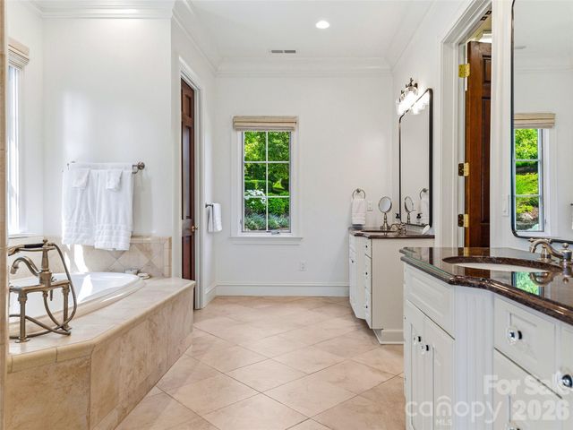 9 Linkside Court, Arden, NC 28704
