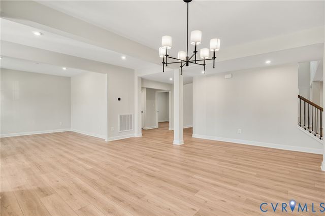 18724 Holly Crest Dr, Moseley, VA 23120