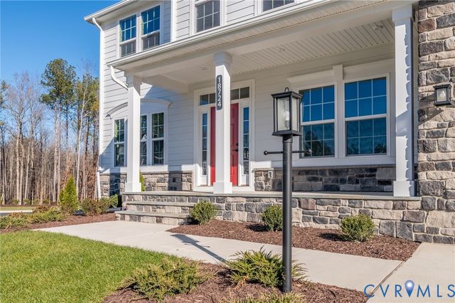 18724 Holly Crest Dr, Moseley, VA 23120
