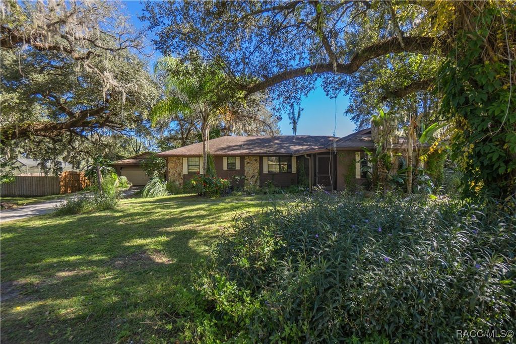 4893 S Old Floral City Road, Inverness, FL 34450