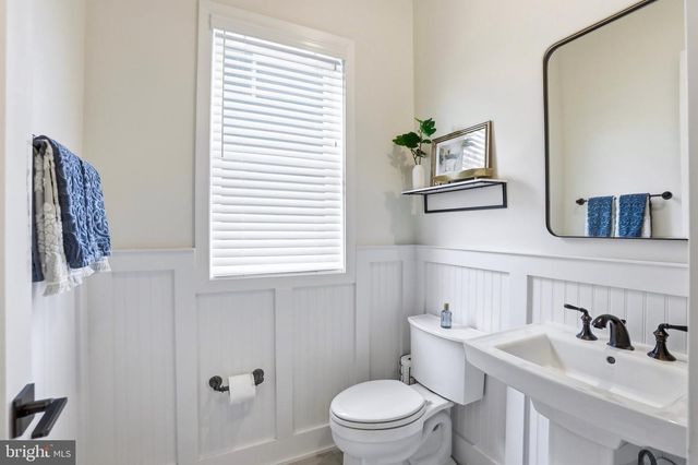 41306 STAGS LEAP DR, Aldie, VA 20105