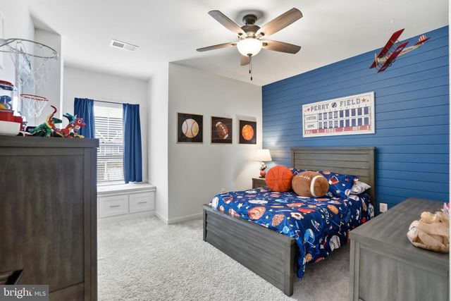 41306 STAGS LEAP DR, Aldie, VA 20105