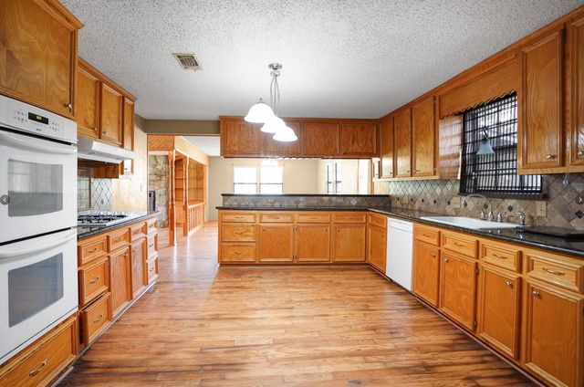 22855 E Martin Drive, Porter, TX 77365