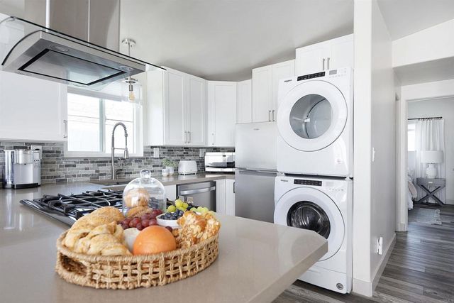 326 Grant Street, Oceanside, CA 92054