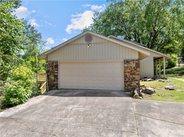 923 Smith Drive, Harrison, AR 72601