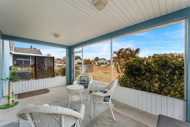 2047 Majestic Pine Court NE, Palm Bay, FL 32905