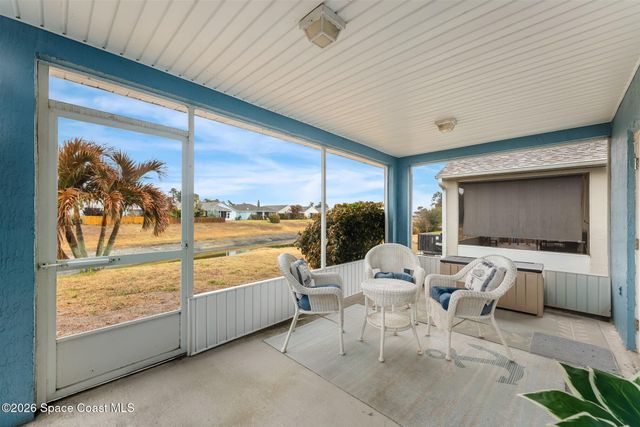 2047 Majestic Pine Court NE, Palm Bay, FL 32905