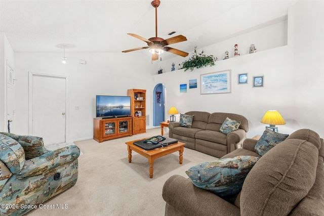 2047 Majestic Pine Court NE, Palm Bay, FL 32905