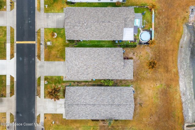 2047 Majestic Pine Court NE, Palm Bay, FL 32905