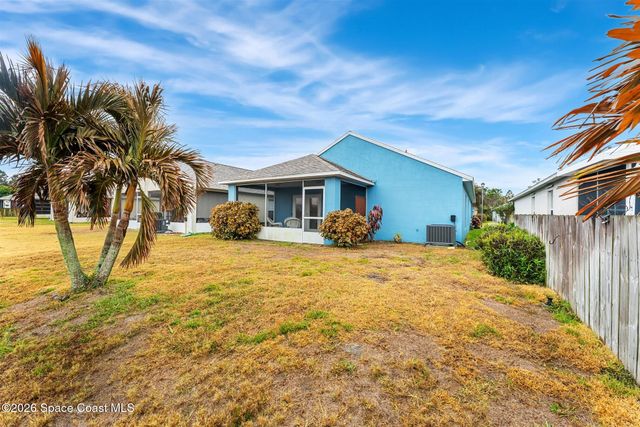 2047 Majestic Pine Court NE, Palm Bay, FL 32905