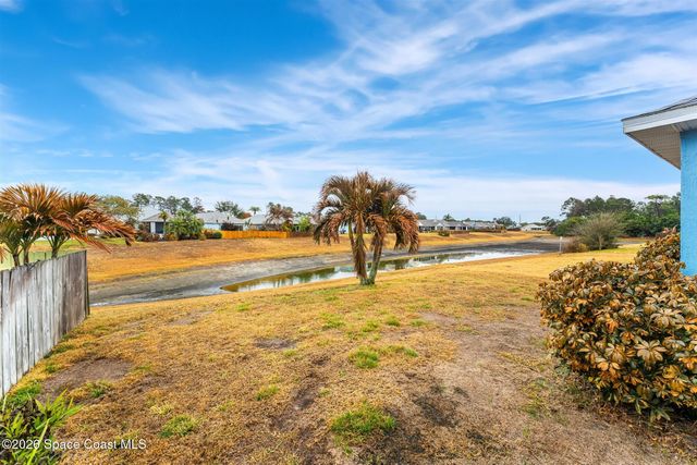 2047 Majestic Pine Court NE, Palm Bay, FL 32905