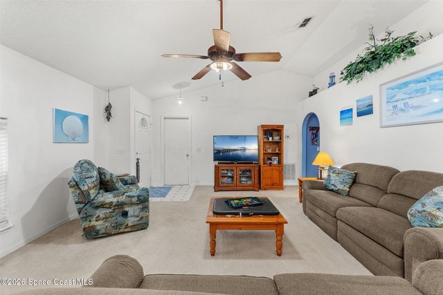 2047 Majestic Pine Court NE, Palm Bay, FL 32905