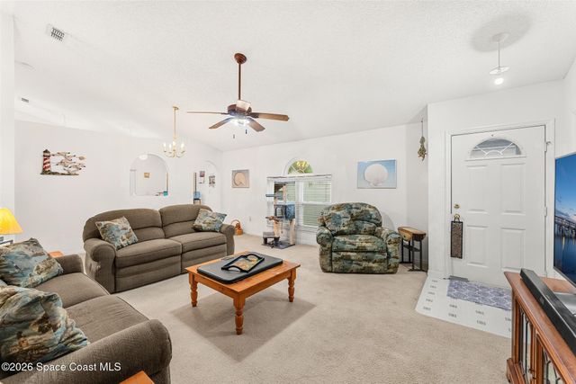 2047 Majestic Pine Court NE, Palm Bay, FL 32905