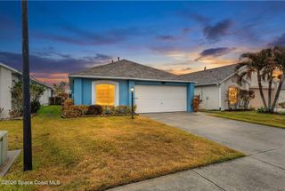 2047 Majestic Pine Court NE, Palm Bay, FL 32905