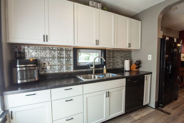 4030 Colfax Avenue, Des Moines, IA 50317