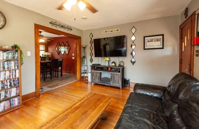 4030 Colfax Avenue, Des Moines, IA 50317
