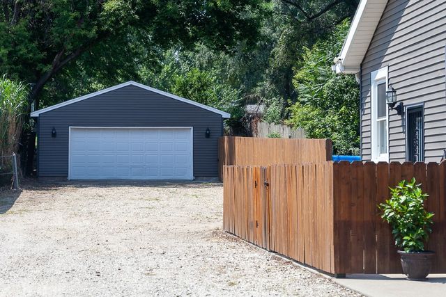 4030 Colfax Avenue, Des Moines, IA 50317