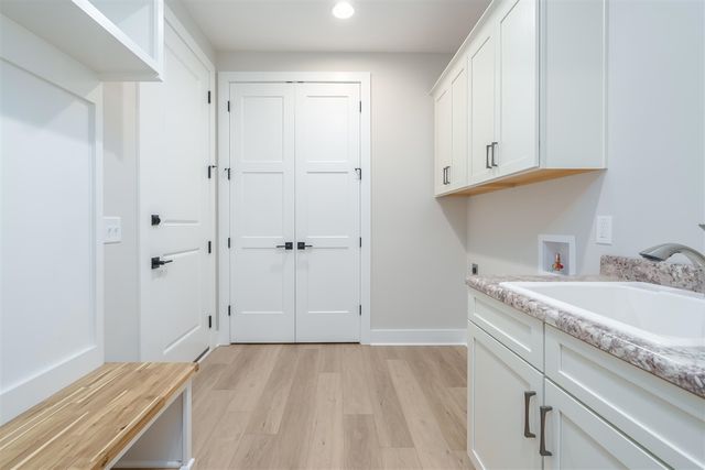 10545 Sharon Lee Lane, Portage, MI 49024