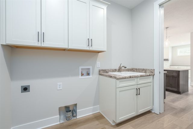 10545 Sharon Lee Lane, Portage, MI 49024