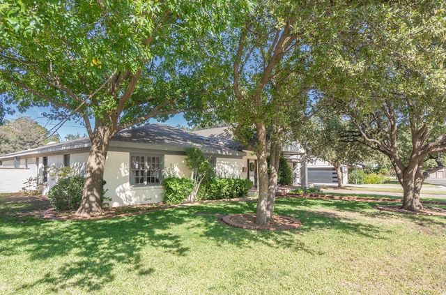 1202 Country Club Dr, Midland, TX 79701