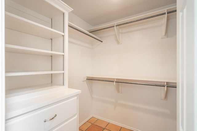 1202 Country Club Dr, Midland, TX 79701