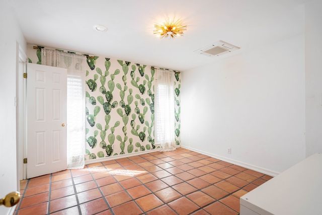 1202 Country Club Dr, Midland, TX 79701