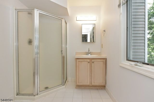 125 Orchard Park 125, Allendale Boro, NJ 07401
