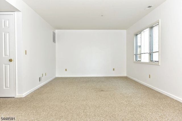 125 Orchard Park 125, Allendale Boro, NJ 07401