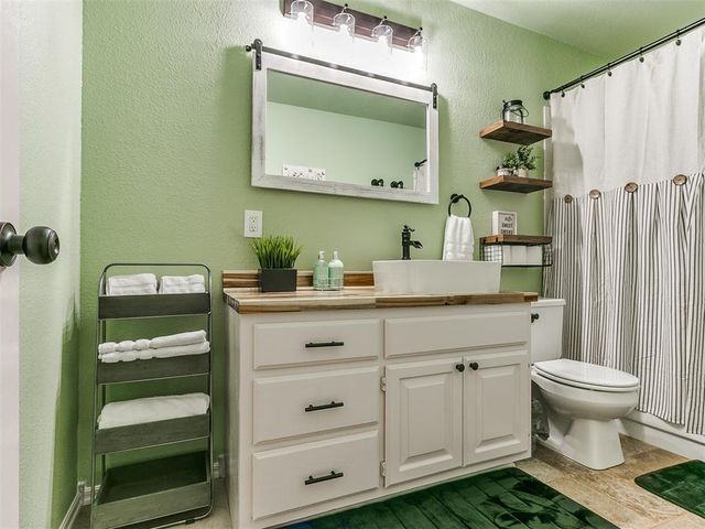 2800 Allspice Run, Norman, OK 73026