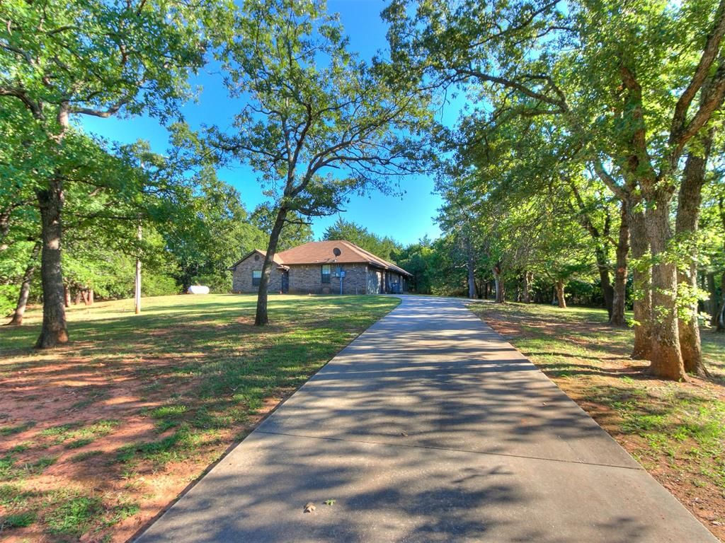 2800 Allspice Run, Norman, OK 73026