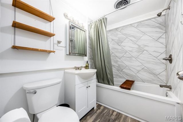 2340 Marine Road, Highland, IL 62249