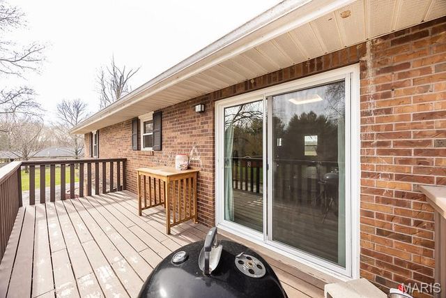 2340 Marine Road, Highland, IL 62249