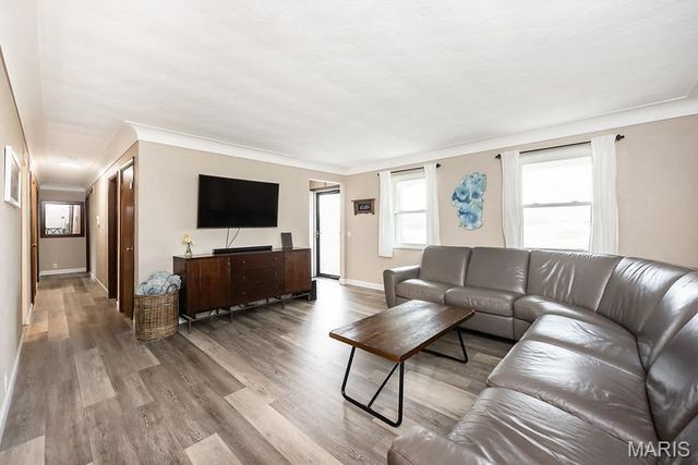 2340 Marine Road, Highland, IL 62249