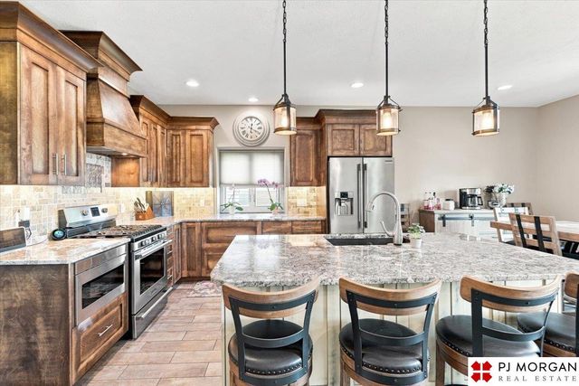 15446 Briar Street, Omaha, NE 68138