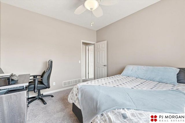 15446 Briar Street, Omaha, NE 68138
