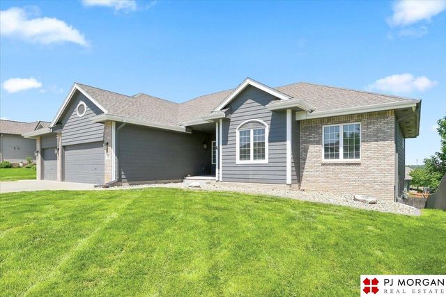 15446 Briar Street, Omaha, NE 68138