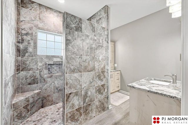 15446 Briar Street, Omaha, NE 68138