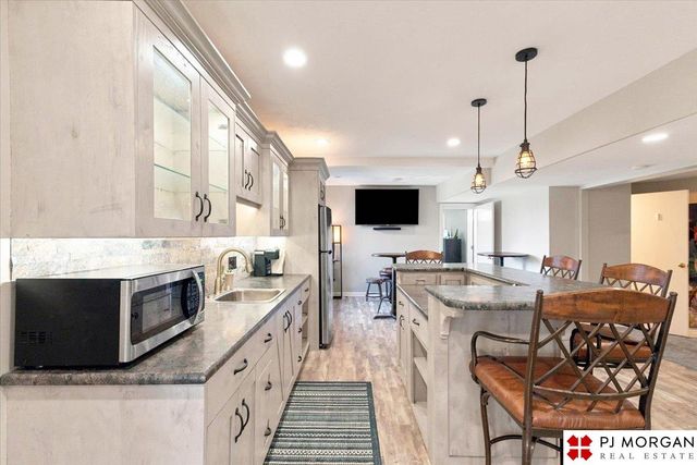 15446 Briar Street, Omaha, NE 68138