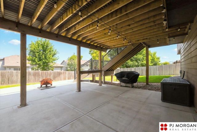 15446 Briar Street, Omaha, NE 68138