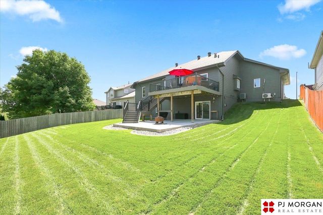 15446 Briar Street, Omaha, NE 68138